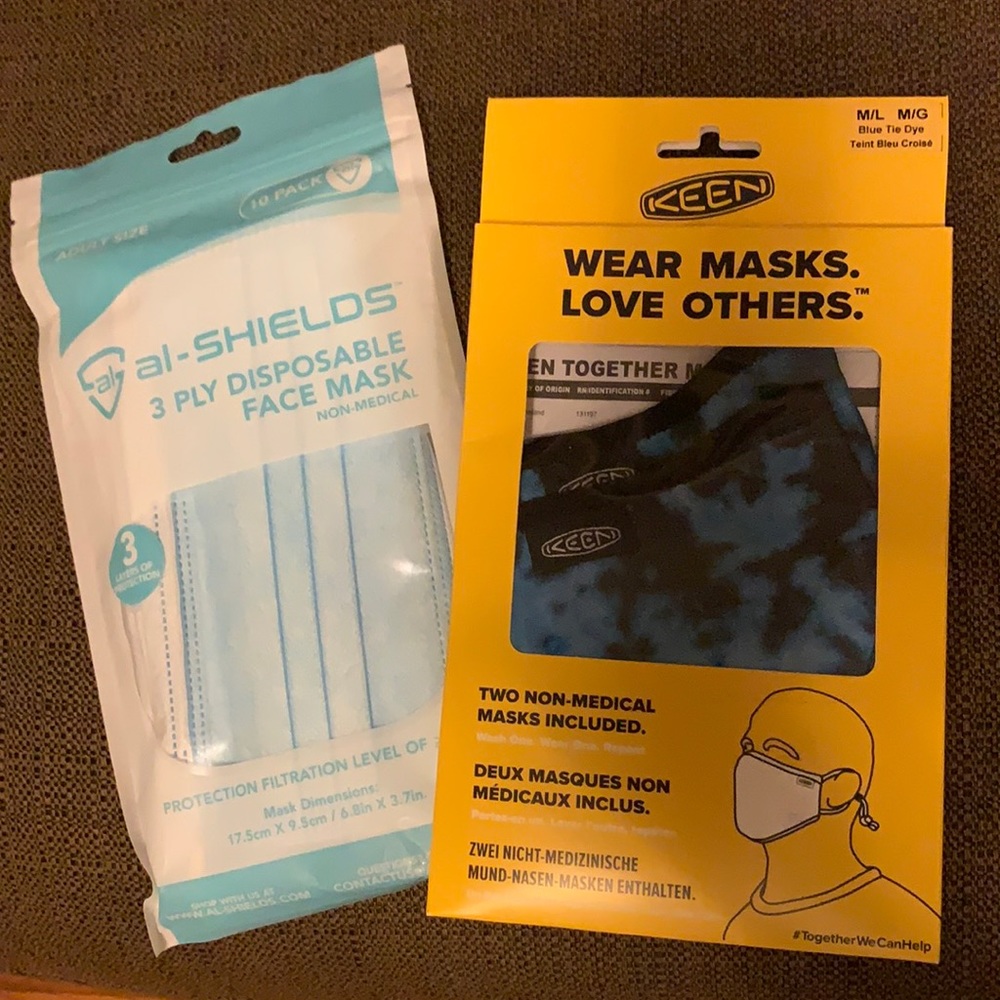 Unisex Masks 😷 2 Camo & 10 pack 3 Ply Disposable